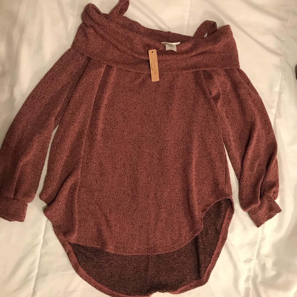 Off the shoulder mauve top for women